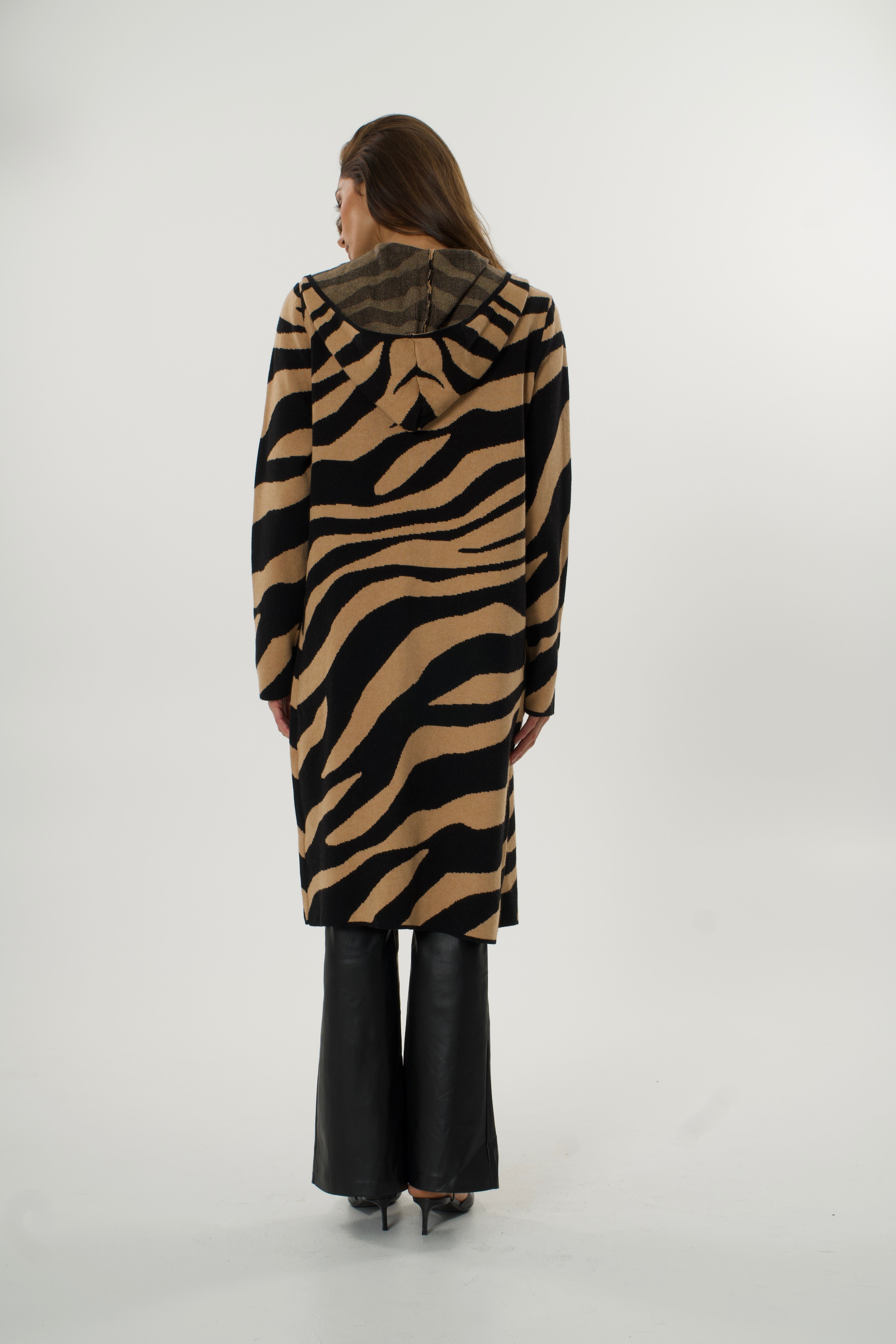 Pleteni kardigan sa printom