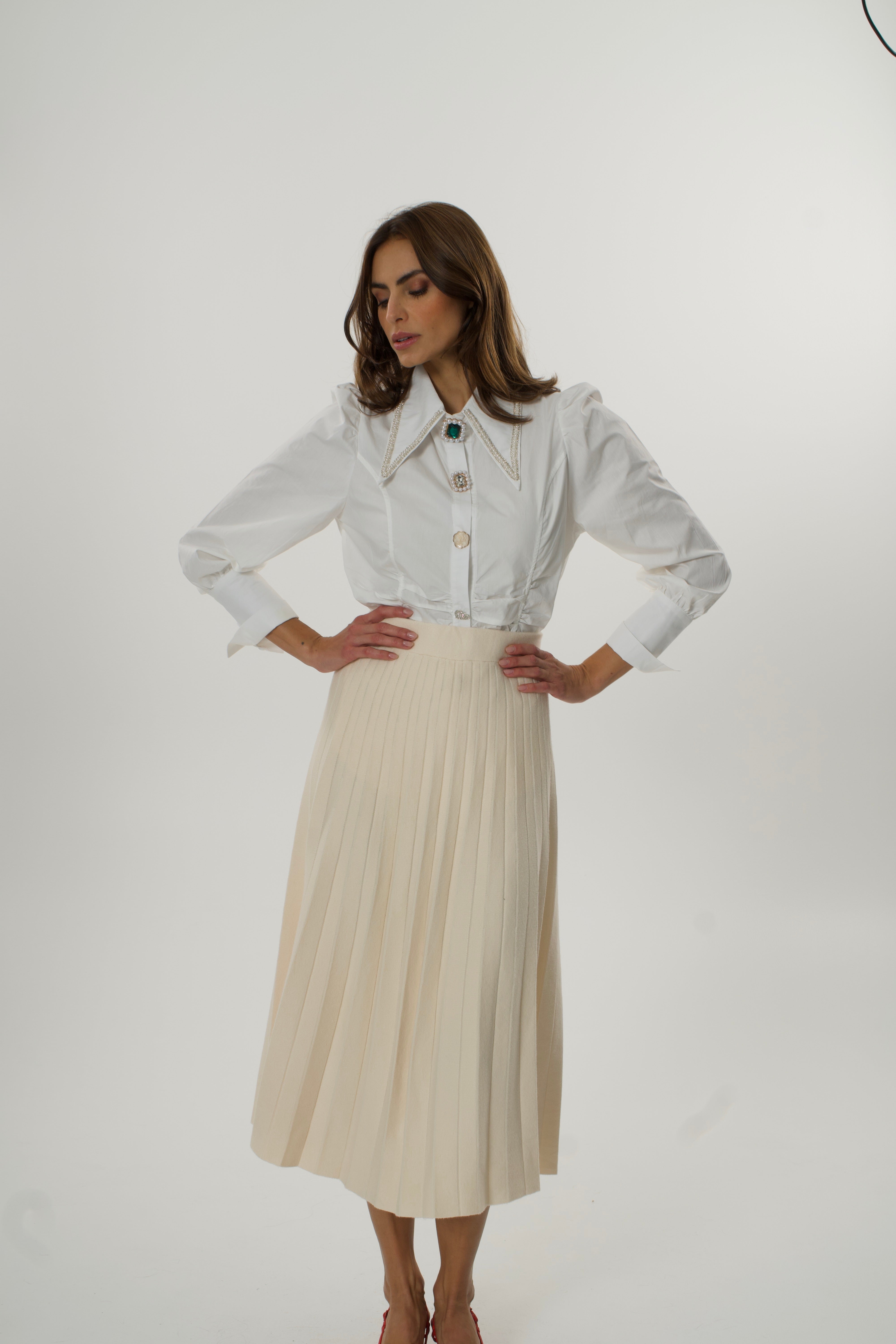 Bež plisirana suknja od talijanske trikotaže – Elegant flow