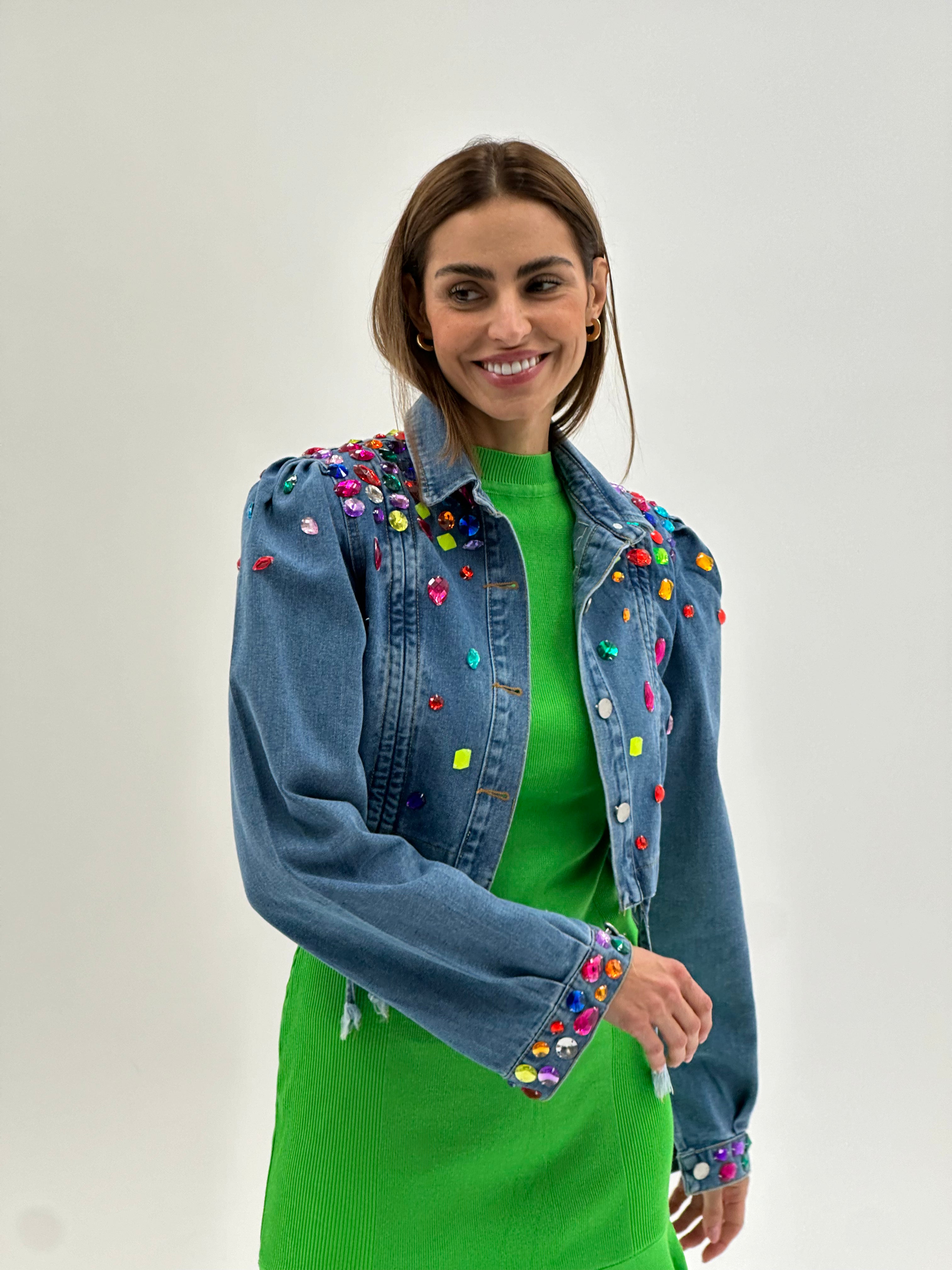 Rebrasta haljina s puf rukavima