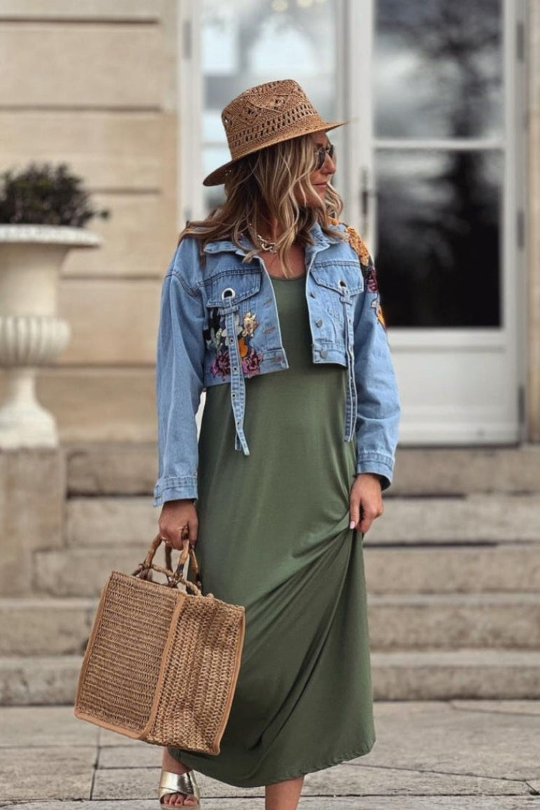 Kratka traper jakna s cvjetnim vezom – Summer Denim