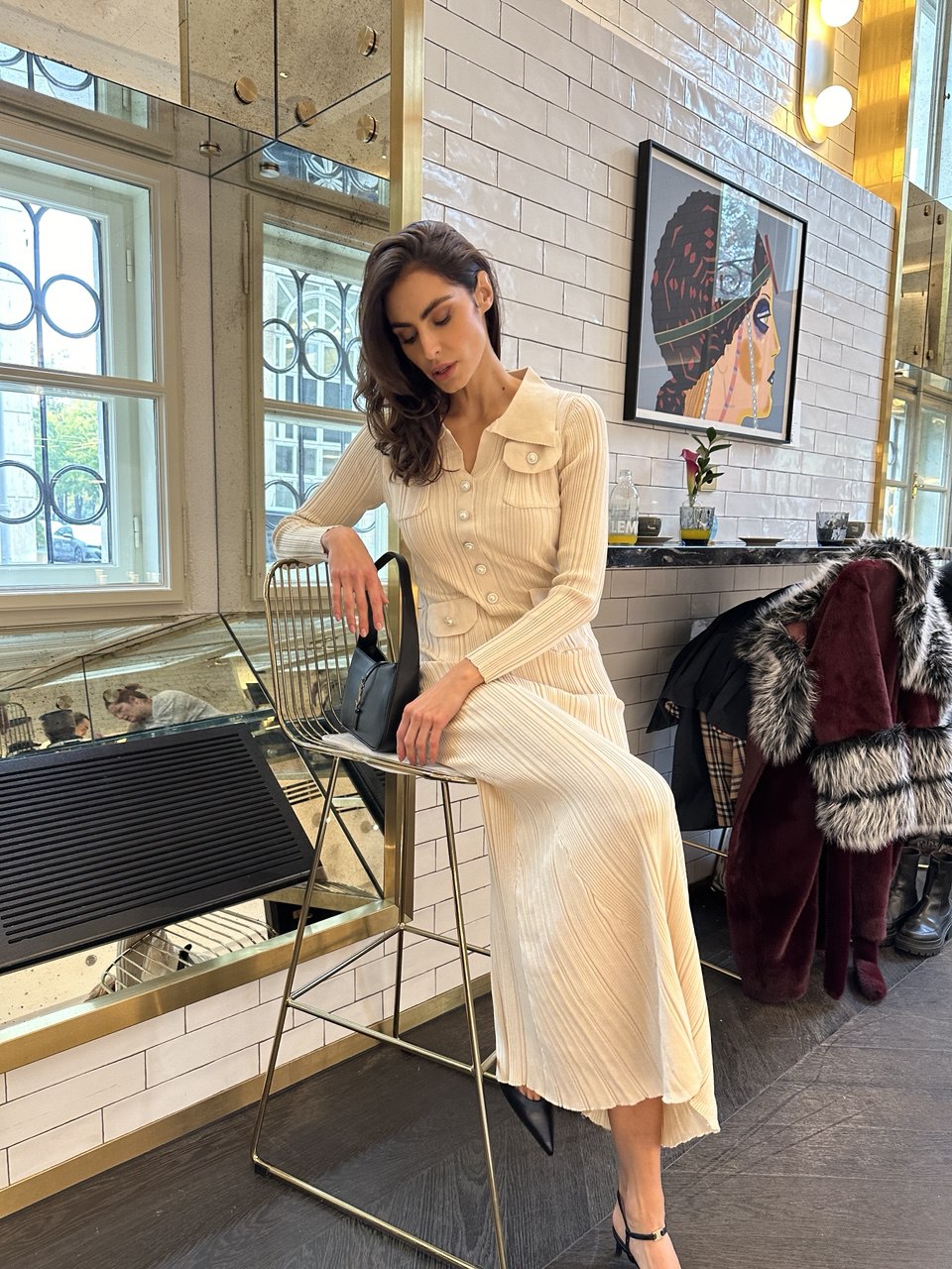 Bež rebrasta knit haljina – Soft Power look