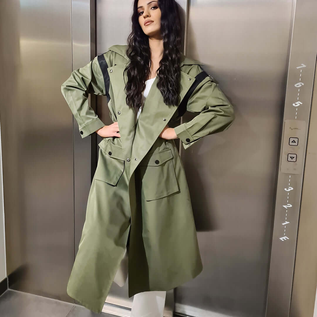 Bež klasični baloner s remenom – Timeless trench look